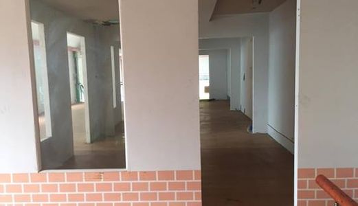 Cho Thuê Nhà Mặt Tiền Đường 3 Tháng 2 , Trệt , Lững , Trống Suốt , Dt: 7,8x27 , Giá 25 Triệu