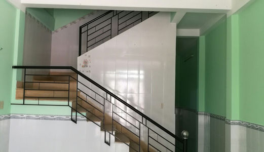 Bán Nhà 1 Trệt 1 Lầu - KDC 586 - DT 68m2 - Hướng TN - LG 14m - Giá 960 Triệu - LH 0986184837