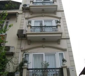 Bán Gấp Nhà Đường Trần Phú Quận 5, DT: 3.5*12.5m, Giá Chưa Đến 7 Tỷ