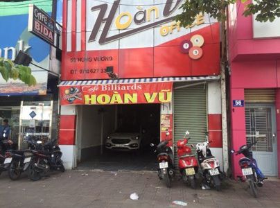 Cho Thuê Nhà Mặt Tiền Đường Hùng Vương , Gần Ngã 4 , Ngang Trên 5m , Nở Hậu 10m , Dài 35m .