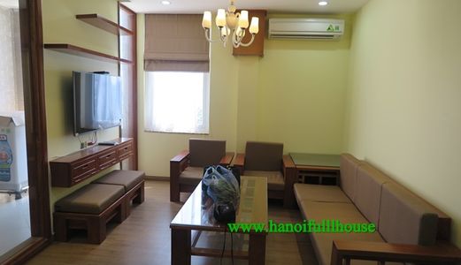 Căn Hộ Chung Cư 2 Phòng Ngủ Đẹp Ở Lạc Long Quân