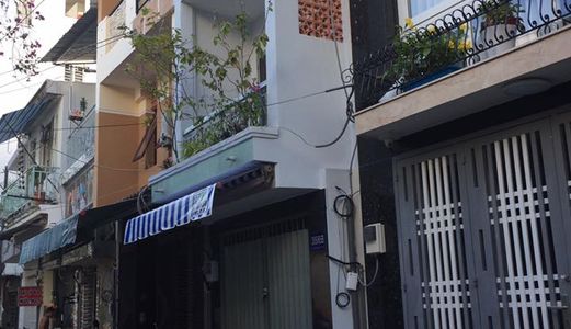 Bán Nhà Hòa Hưng, 40m, 3.5 Tỷ, Hẻm Rộng, Gần Đường Lớn
