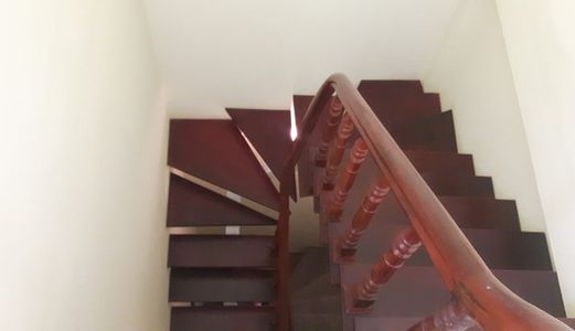 Bán Nhà Ngõ 172 Lạc Long Quân, Quận Tây Hồ, 4 Tầng, Mt 3.5m, 2.45 Tỷ.