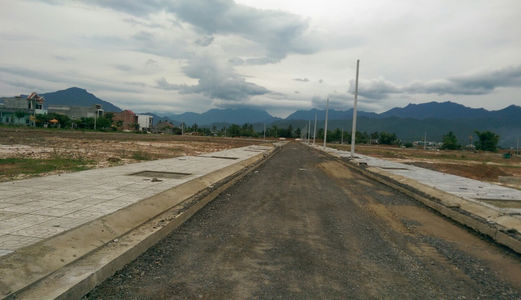 Đất Đà Nẵng Giá Rẻ Chỉ 600 Triệu / Nền