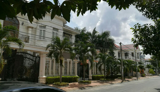 Bán Đất - KDC Long Thịnh - DT 90m2 - Giá 750 Triệu - LG 13.5m - Hướng Tây Nam – LH 0986184837