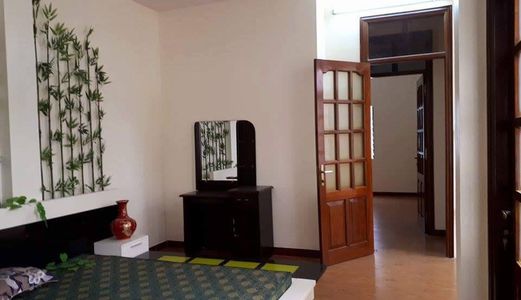 Bán Nhà Đẹp Phố Chùa Láng, 41m2, Mặt Tiền 7.2m Giá Đẹp 5.6 Tỷ.