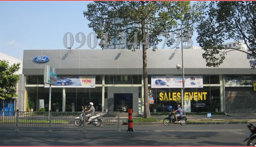 Cho Thuê Góc 2 Mặt Tiền Huỳnh Thúc Kháng, Quận 1