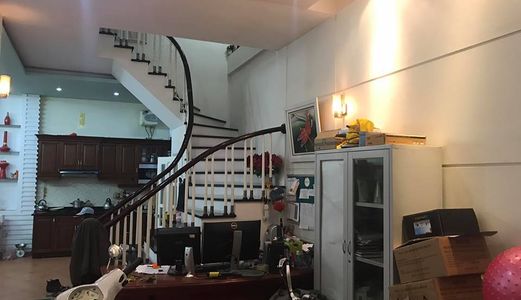 Bán Nhà Nguyễn Chí Thanh. 2 Mặt Thoáng,  Kinh Doanh Sầm Uất. LH: 0914.472.586.