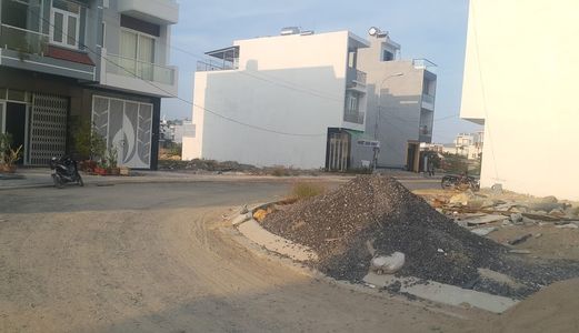 Bán Lô Góc, 2 Mặt Tiền Ở STH46, Khu 2 Lê Hồng Phong Nha Trang (8/2017) Giá Rẻ 17.7tr/M2