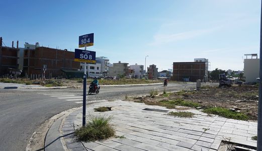 Bán Lô Góc, 2 Mặt Tiền Ở STH46, Khu 2 Lê Hồng Phong Nha Trang (8/2017) Giá Rẻ 17.7tr/M2