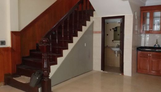 Bán Nhà Siêu Đẹp 6 Tầng Phố Hào Nam, Giá 3.6 Tỷ.