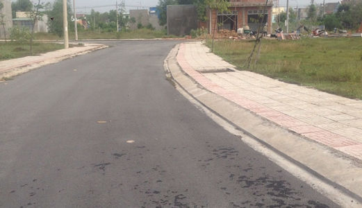 Chỉ Với 380tr Sở Hữu Ngay Nền Đất Sổ Hồng Thổ Cư 100% Gần Đường Đồng Khởi