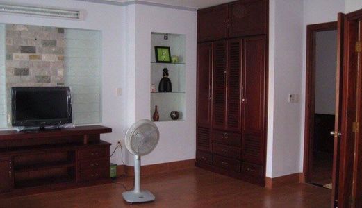 Bán Nhà Mặt Tiền Đường Lê Thánh Tôn Giá Dưới 6 Tỷ