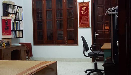 Bán Nhà Phố Nguyễn Trãi 40m X 5 Tầng 3.3 Tỷ Đang Ở Lộc