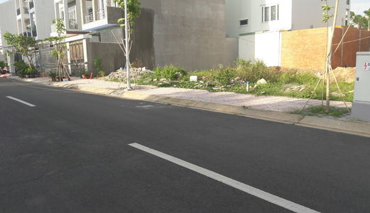 Ngay MT Võ Chí Công -Quận 2, Sổ Đỏ - Thổ Cư, Xdtd