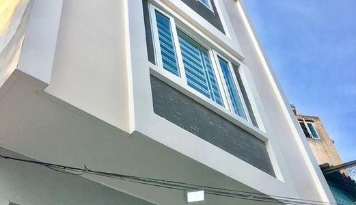 Nhà 4 Tầng, 50m2, Phố Nguyễn Tường Loan – Đồng Bún, Ôtô Vào Nhà, Hướng Nam. 1,9 Tỷ