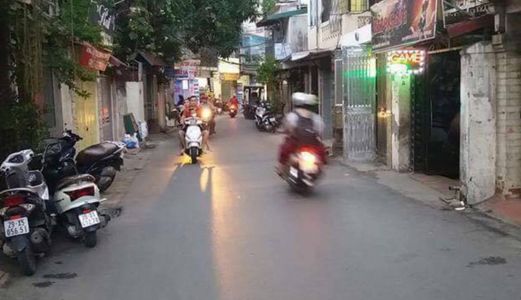 Giá Quá Bèo, Nhà Mặt Phố, Kinh Doanh Quá Khủng, Ô Tô Tránh, Ngõ Thông 35m2x5 Tầng, Mt 4.7m