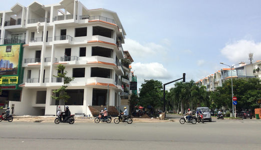 Cho Thuê Nhà Nguyên Căn Kinh Doanh Đẹp Ngã 4 Nguyễn Thị Thập, Q7