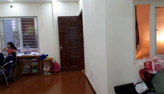 Bán Nhà Cù Chính Lan, Thanh Xuân 70m2, 5 Tầng, Mt 6m, Ô Tô Vào Nhà.