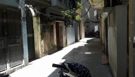 Bán Nhà Nguyễn Trãi 30M2X 5 Tầng Hiện Đại, Mt 3,7M, Ngõ Rộng, Cách Phố 50M, 2.65 Tỷ