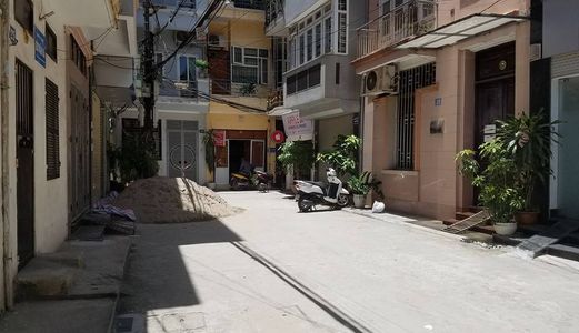 Nhà Phân Lô, Ô Tô Đỗ Tôn Thất Tùng 42m2, Giá 4.8 Tỷ.