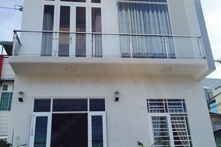 Nhà Lầu, Hẻm Xe Hơi, 890 Triệu, Sổ Riêng,100m2