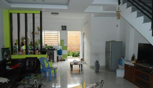 Nhà 1 Trệt 1 Lầu, 90m2, Sổ Riêng, 850 Triệu