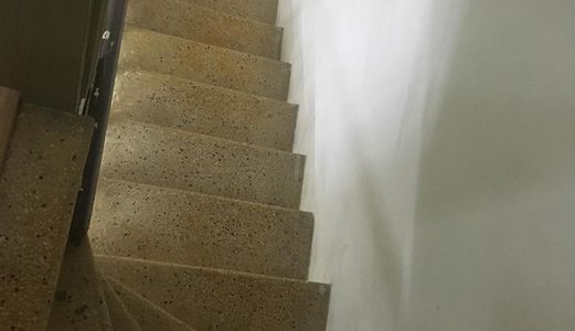 Bán Nhà Đẹp Phố Hồng Mai, 30m2x3t, Kinh Doanh Tuyệt Vời, Giá Chỉ Có 2 Tỷ.