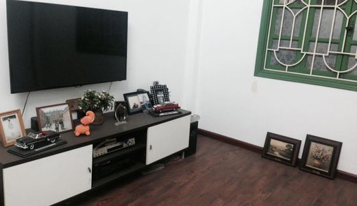 Nhà Phố Bạch Mai, 35m2 X 4 Tầng, 3.7 Tỷ, Kinh Doanh  Sầm Uất, Cách Phố 20m.