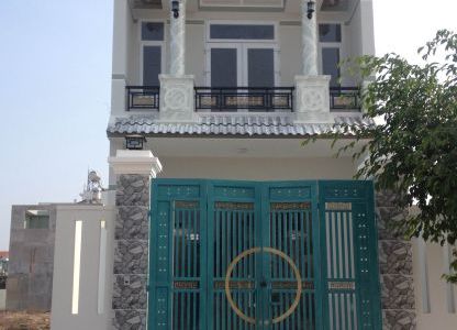 Nhà 1 Lầu 1 Trệt .3pn.Shr Lh: 0931931118