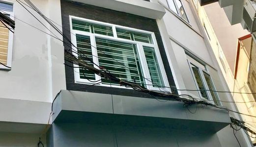 Nhà 4 Tầng Phố Nguyễn Tường Loan, 50m2, Hướng Đông, Ngõ Thông Rộng 5m. Giá 1.9 Tỷ