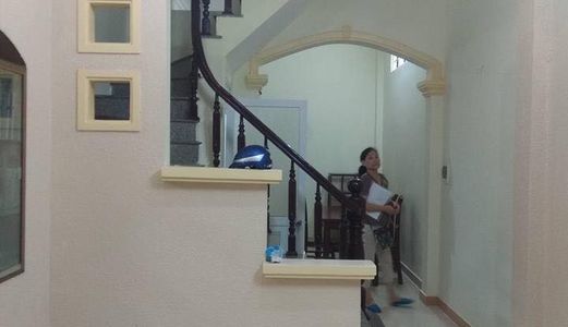 Nhà Ngọc Khánh, Kinh Doanh Sầm Uất - Ô Tô Đậu Cửa Giá Chỉ 2,6 Tỷ.