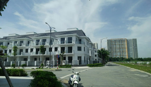 Cho Thuê Căn Nhà Phố  Central Lakeview Giá Chỉ 15-20 Triệu/Tháng