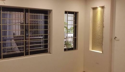 Bán Nhà Phân Lô Lê Trọng Tấn 45m2, 5 Tầng, Mt 5.2m, Gara 7 Chỗ, Kd Văn Phòng Đỉnh. Chỉ 6.5 Tỷ