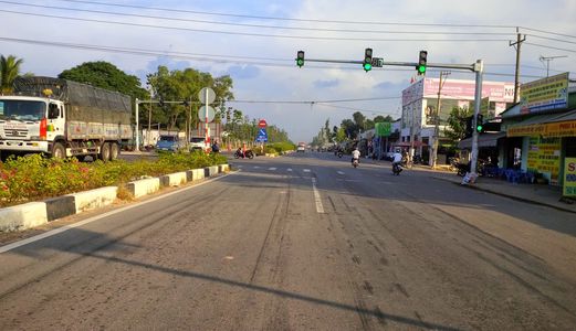 Cần Sang Lại Lô Đất 550m2 Sát Mặt Tiền QL13, Gần Ngã Tư Địa Chất