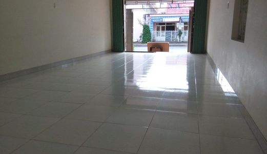 Cho Thuê Nhà Trệt , 80m2 , Trống Suốt , Mặt Tiền Nguyễn Văn Linh Gần Thế Giới Di Động