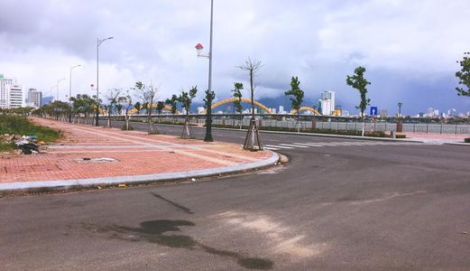 Cần Bán Đất Vip Đường 2 Tháng 9 Đối Diện Tòa Nhà Petrolimex Hướng Tây - Thương Lượng - 0969.266.043