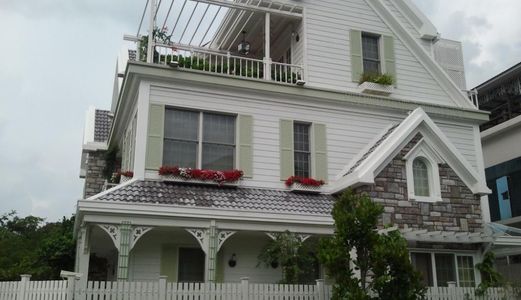 Nợ Ngân Hàng Bán Gấp Biệt Thự 9,1X20M , 1 Trệt 2 Lầu , 1 Hầm , Sân Vườn , Ngay Pmh Quận 7 Giá 12 Tỷ