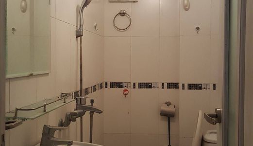 Bán Nhà Phân Lô Hoàng Quốc Việt 45m2 Ô Tô Đỗ, Hiện Đại,Giá Rất Lộc.