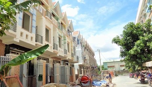 Bán Nhà Phố 1 Trệt 2 Lầu Mặt Tiền Đường Nguyễn Văn Bứa
