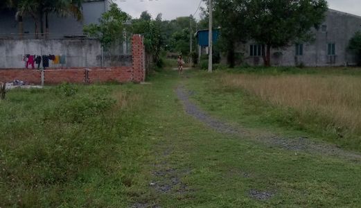 Cần Bán Gấp Lô Đất Diện Tích 215m2 ,Sổ Hồng Riêng