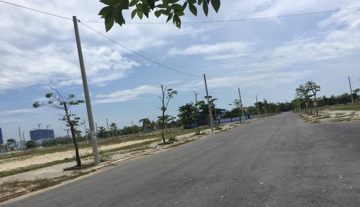 Bán Gấp 200m2 Đất Biển Giá 900 Triệu,Ven Sông,Đường 27m, Nam Đà Nẵng