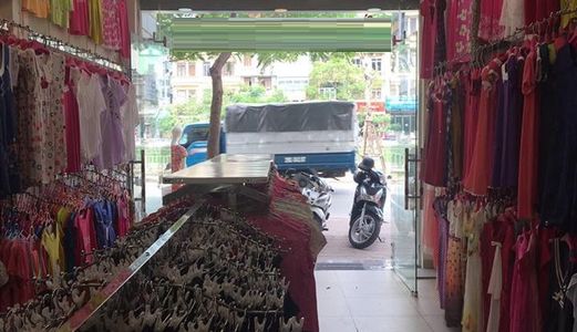 Bán Nhà Nguyễn Trãi, Ngõ Ô Tô Tránh Nhau 52m2, Mặt Tiền 5.2m, Cho Thuê 20tr/ Tháng