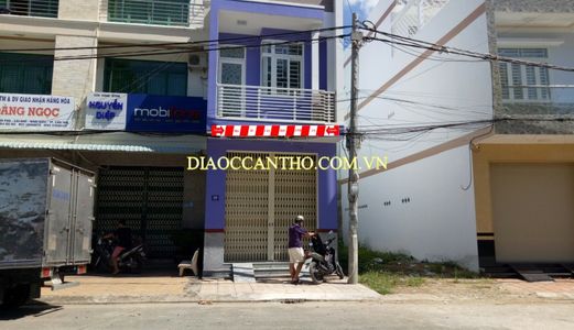 Bán Nhà Mới , 1 Lầu , 1 Sân Thượng , Thiết Kế Hiện Đại, Mặt Tiền Đường Trần Quang Khải