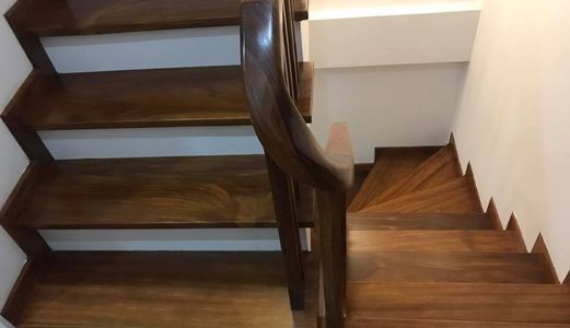 Bán Nhà Thái Thịnh 40M2 X 5 Tầng Siêu Đẹp, Mt 4M, Ô Tô Đỗ Cửa, 4.7 Tỷ.