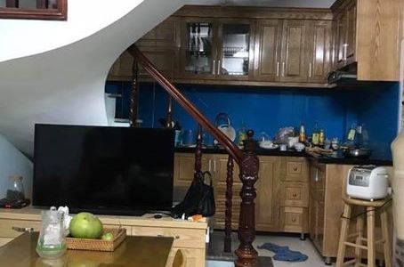 Bán Nhà Đường Láng, Đống Đa 45M2 Đẹp Sách Vali Về Ở, Chỉ  3.5 Tỷ