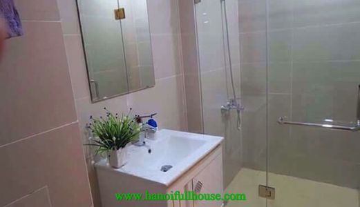 Cho Thuê Căn Hộ 2 Ngủ Ở Golden Palace Lê Văn Thiêm , Cầu Giay  700$