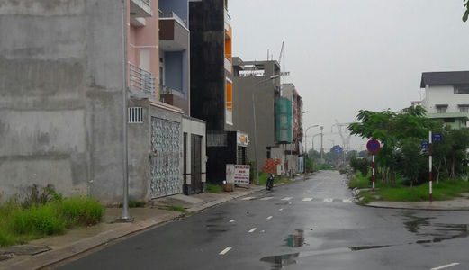 Bán Đất Nền Hóc Môn, Gần Ngã Tư Trung Chánh, Khu Dân Cư Sầm Uất DT:5x17m LH: 0934028874