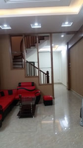 Phân Lô- Ô Tô Đua-Hạ Yên 35m2x6tầng, MT 4m