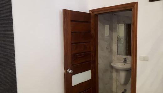 Mặt Phố Bùi Ngọc Dương 55m2, Ga Ra 7 Chỗ, Kinh Doanh Đỉnh, Vỉa Hè Rộng, 8.8 Tỷ, Lộc Sinh Lộc.